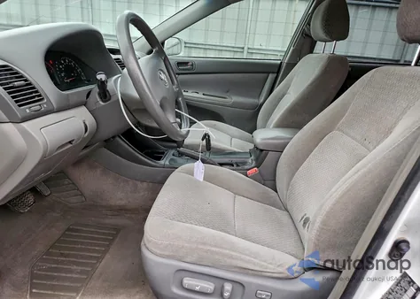 2004 Toyota Camry Le из США, поврежденный, VIN 4T1BE32K74U367384